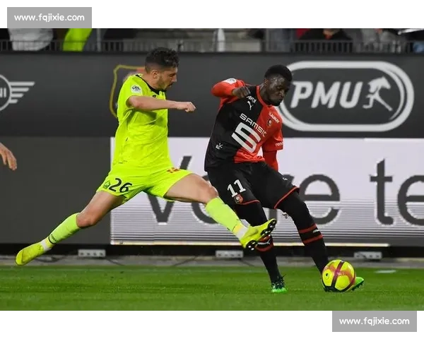 小比分制胜成为关键战术展现顽强防守与高效执行力球队精神与临场判断